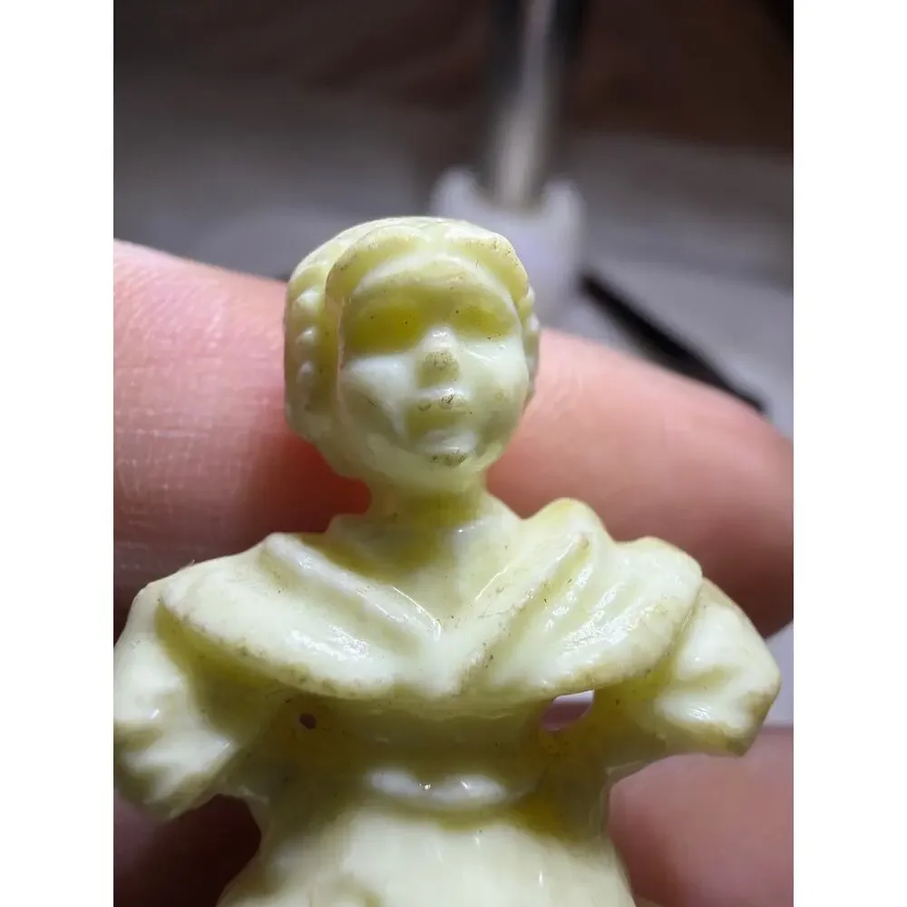 Vintage Irish Girl Plastic Figurine Van Brode Souvenir Statue 2.75